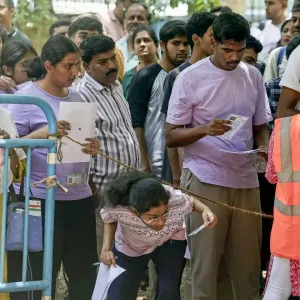 सीबीआई ने एनईईटी प्रश्नपत्र तैयार करने वाले एनटीए पैनल के सेवानिवृत्त प्रोफेसर को गिरफ्तार किया